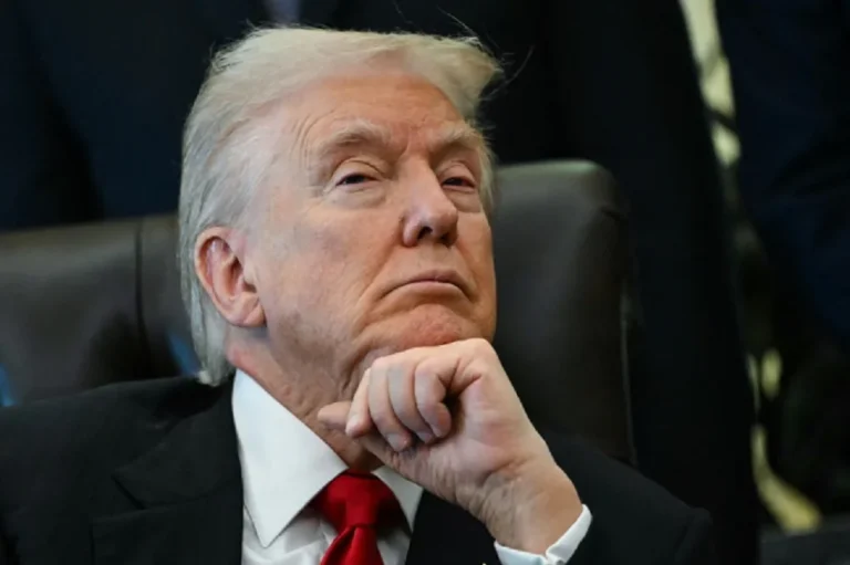 Trump diz que EUA precisam controlar Groenlândia para evitar avanço de Rússia ou China