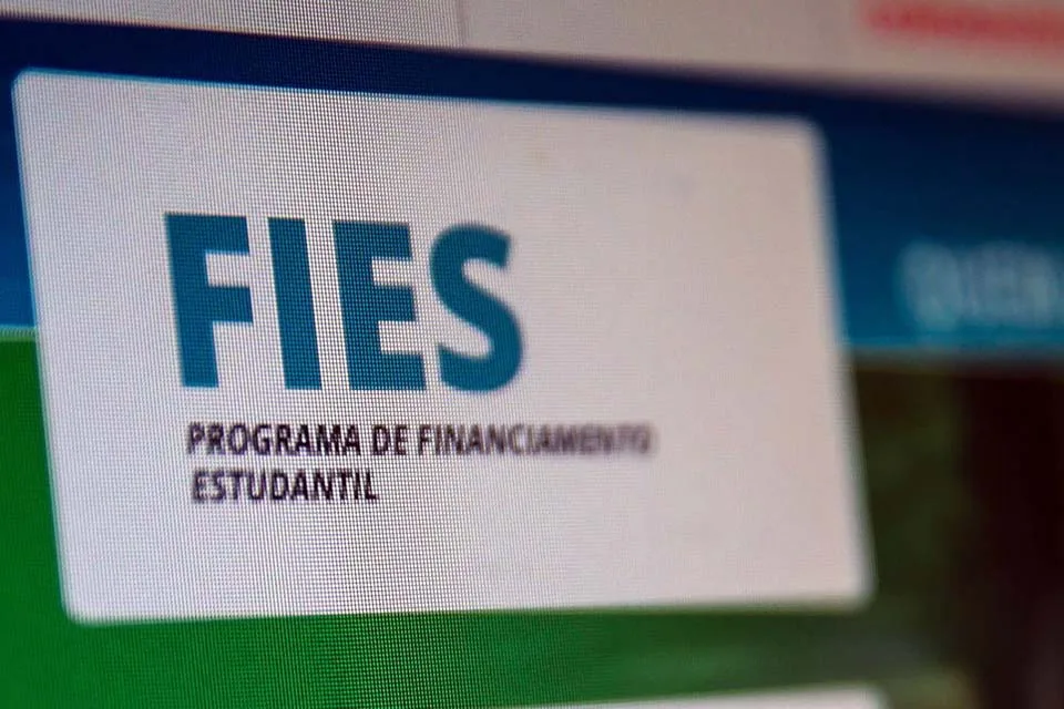 Começa neste sábado renegociação de dívidas do Fies