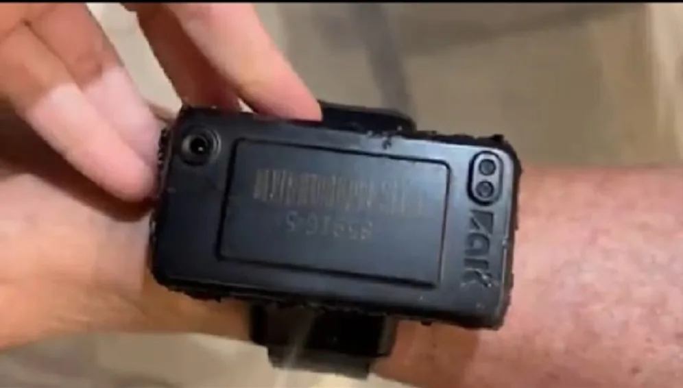 Em vídeo, Bolsonaro confessa ter usado ferro de solda em tornozeleira eletrônica