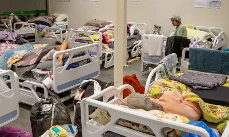 Saúde lança versão atualizada da Caderneta da Pessoa Idosa