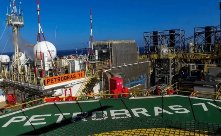 Governo anuncia pacote para conter alta do diesel por guerra e espera redução de R$ 0,64 na refinaria