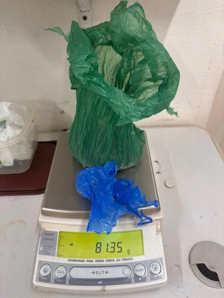Foragido é capturado pela PMRO e droga é apreendida em ocorrência hospitalar em Guajará-Mirim