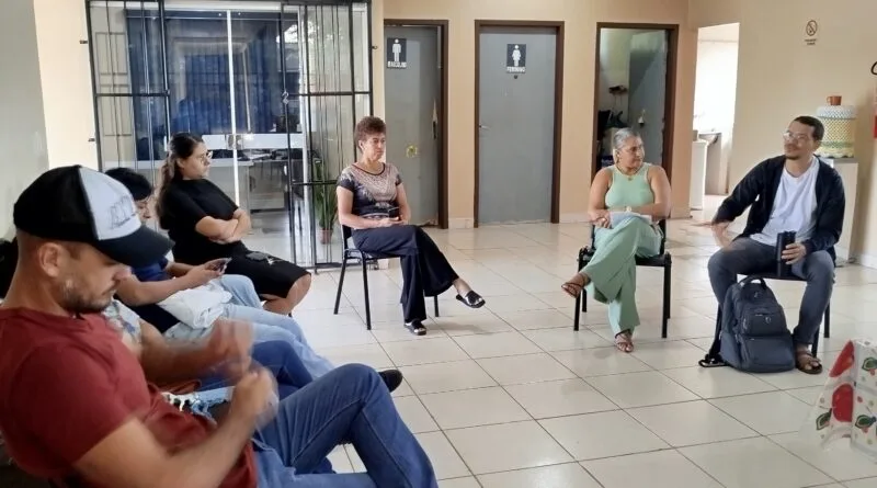 Equipe da Casa da Criança participa de palestra sobre “Revelação Espontânea”
