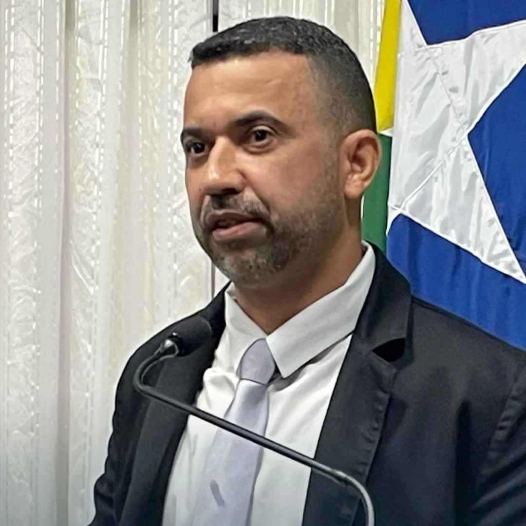 Buscando melhorias no trânsito, vereador Edilson solicita estudo para alteração de vias urbanas e implantação de faixa de pedestres