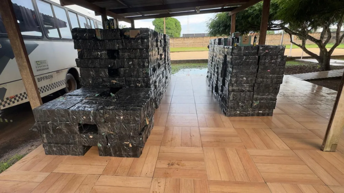 PMRO E PRF APREENDEM MERCADORIAS ILÍCITAS E PRENDE TRÊS PESSOAS POR DESCAMINHO