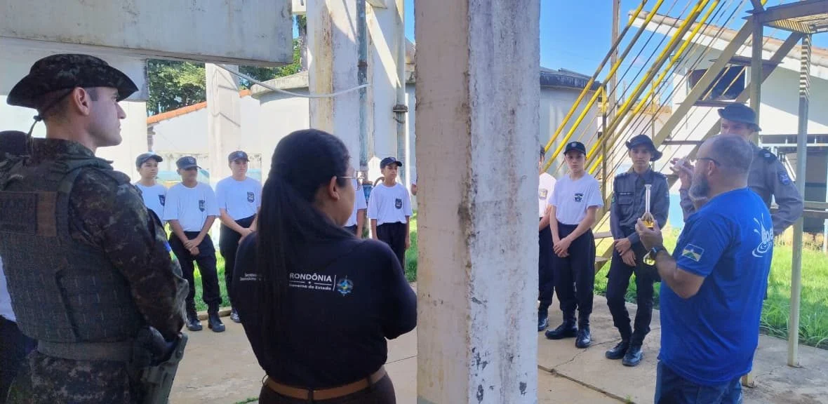 Governo de Rondônia conclui entrega de cestas básicas a trabalhadores do Porto de Porto Velho