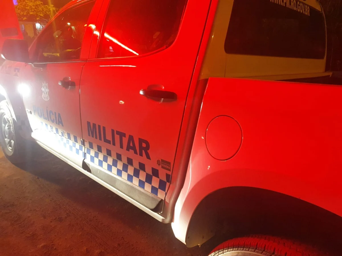 Setor 15 do 5º BPM prende suspeito por violência doméstica após agressões e tentativa de atropelamento em Porto Velho